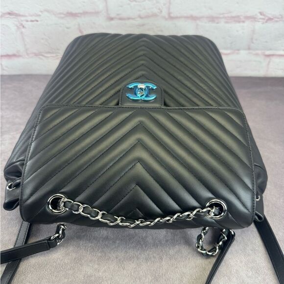 Chanel New Large Chevron Quilted Urban Spirit Backpack - Picture 7 of 16